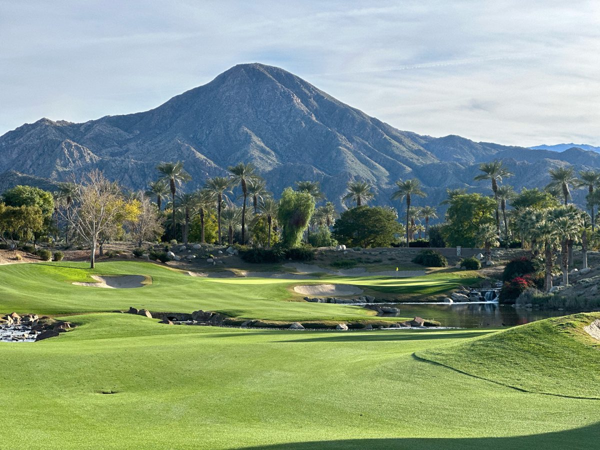 Treat Dad to a Palm Desert Golf Resort